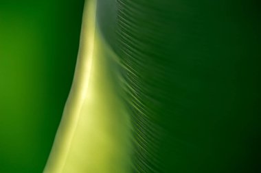 Emerald Harmony Stream A Journey to Net-ZeroClean Energy Flow Abstract Ekosistem Hareketi Green Horizon Solgunluk Görüşü Sürdürülebilir Bir Yarın Eko Denge Dalgası Doğa Estetik İlhamlı ESG