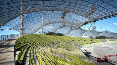 Münih, Almanya, 24 Nisan, 2016: Münih Almanya Olimpik Stadyum görünümünü