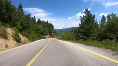 Türkiye 'nin Kastamonu kentinde ülke rotası, seyahat kavramı konsepti konsolu kameralı POV