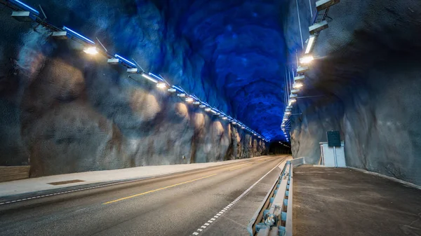 Interior Dari Vallavik Tunnel Vallaviktunnelen Terowongan Jalan Dengan Bundaran Hordaland Stok Foto