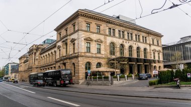 Münih, Almanya - Nisan 2014: Beş yıldızlı Dorint Sofitel Bayernpost Oteli, Münih, Bavyera, Almanya