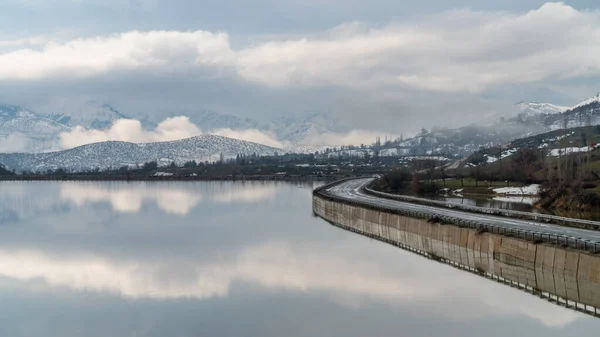 Зимний Пейзаж Снегом Небольшим Озером Восточной Анатолии Битлис Турция — стоковое фото