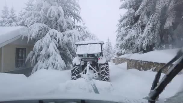 Bolu Turkey February 2020 Car Stuck Being Pulled Rescue Tractor — Stock Video