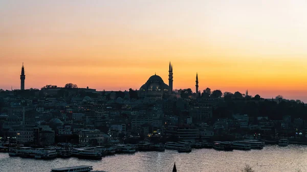 Κωνσταντινούπολη Τουρκία Δεκέμβριος 2019 Ηλιοβασίλεμα Στην Κωνσταντινούπολη Τουρκία Τζαμί Suleymaniye — Φωτογραφία Αρχείου