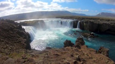 Godafoss, İzlanda 'nın Myvatn bölgesinde Tanrıların Şelalesi
