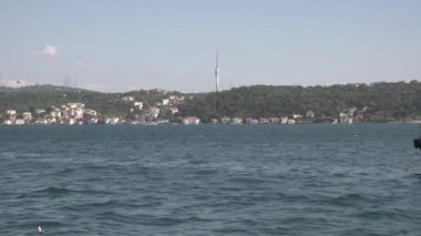 İstanbul, Türkiye - Ekim 2018: İstanbul 'da İstanbul Boğazı' nda tekne turu