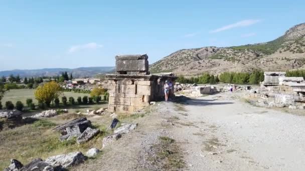 Denizli Turkiet Oktober 2019 Ruinerna Den Antika Staden Hierapolis Pamukkale — Stockvideo