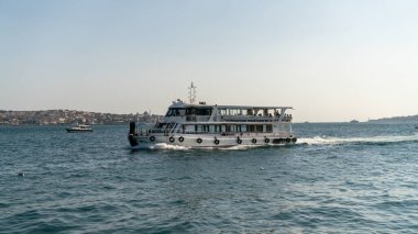 İstanbul, Türkiye - Ekim 2018: İstanbul 'da İstanbul Boğazı' nda tekne turu