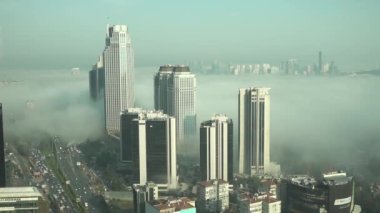 İstanbul, Türkiye - Şubat 2019: Levent 'in finans bölgesinin zamanlaması