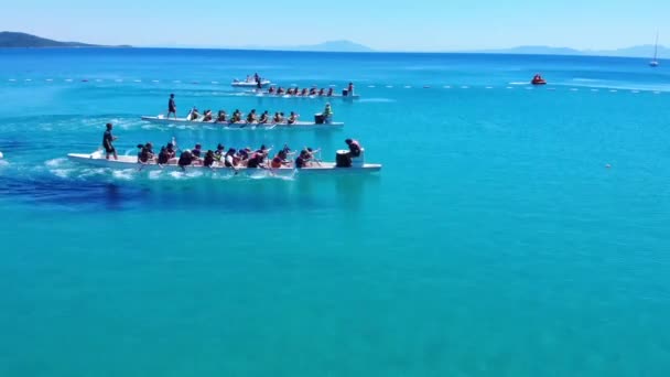 Marmaris トルコ 7月2018 ドラゴンボートレース チームワークで行われたスポーツ活動 ターコイズ色の地中海で Marmaris トルコ — ストック動画