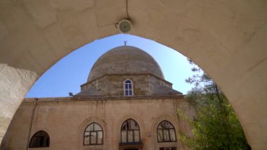 Mardin, Türkiye - Ocak 2020: Sehidiye Camii ve Kubbesi