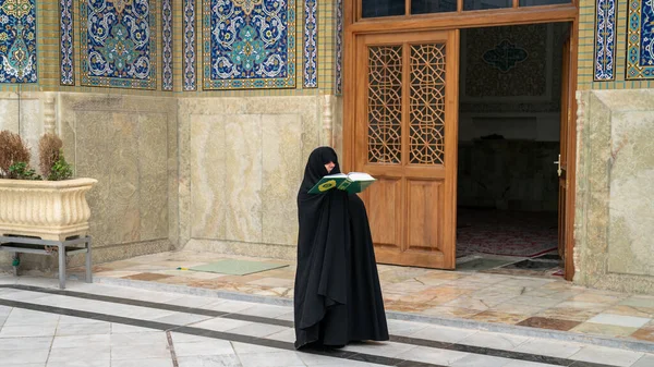 Fatima Masumeh Szentélye Qom Irán 2019 Május Fatima Masumeh Szentélyében — Stock Fotó