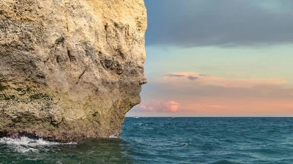 Iconic Natural Rock Formation Called Face Praia Marinha Algarve Portugal — Stock Photo, Image
