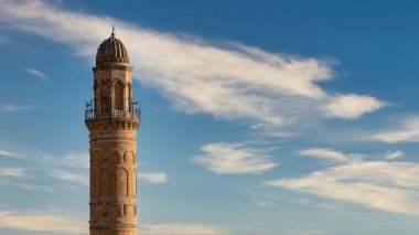 Mardin, Türkiye - Ocak 2020: Mardin Büyük Camii olarak da bilinen Ulu Cami 'nin Minaresi
