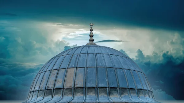 Istanbul Turkey September 2021 Dome Suleymaniye Mosque Dramatic Sunset Eminonu — Stock Photo, Image