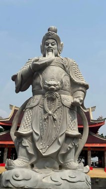 Ejderhanın heykeli, başkentin başkentinde, dünyanın en ünlü simgesinin...