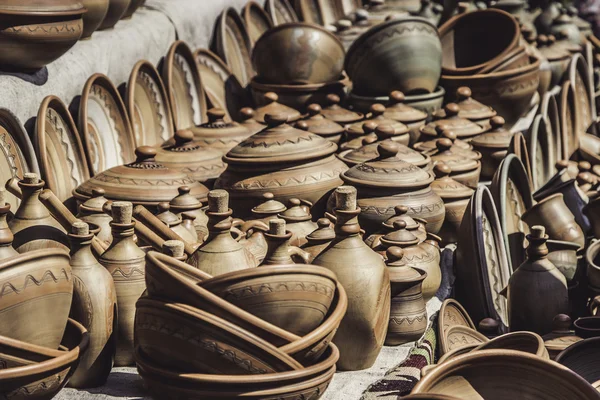 Louça de cerâmica velha — Fotografia de Stock