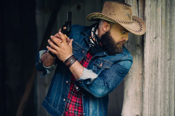 Vaquero barbudo con pistola — Foto de Stock