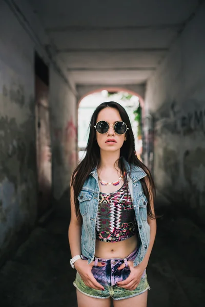 Beautiful young woman hippie — Stock Photo, Image