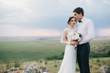 Bir düğün yürüyüş güzel Çift