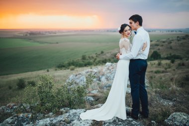 Bir düğün yürüyüş güzel Çift