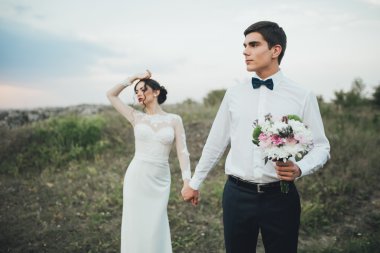 Bir düğün yürüyüş güzel Çift