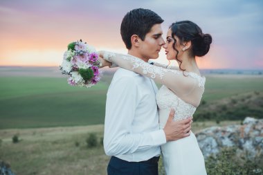 Bir düğün yürüyüş güzel Çift