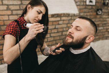 Berber Dükkanı sakallı adam