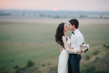 Bir düğün yürüyüş güzel Çift