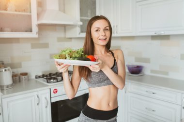 salata egzersiz sonra ile genç kız