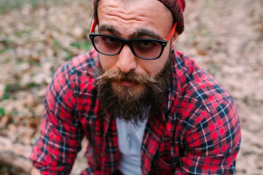 Ormandaki genç adam