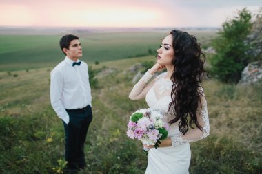 Bir düğün yürüyüş güzel Çift