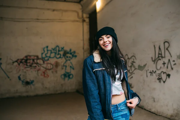 Bela menina de rua — Fotografia de Stock