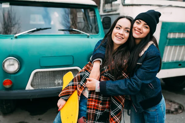 Beautiful street girls — Stock Photo, Image