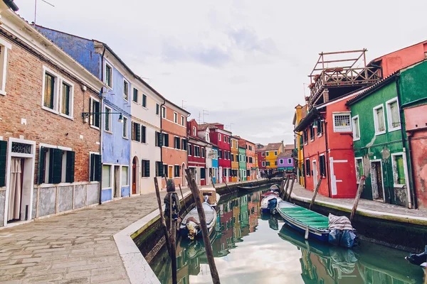 Renkli evler burano Adası — Stok fotoğraf