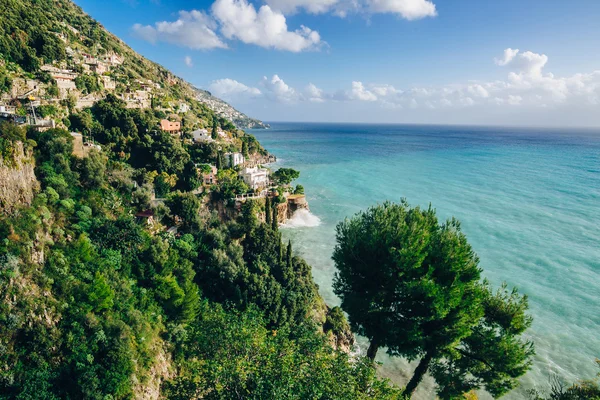 Costa Amalfitana e paisagem marinha — Fotografia de Stock