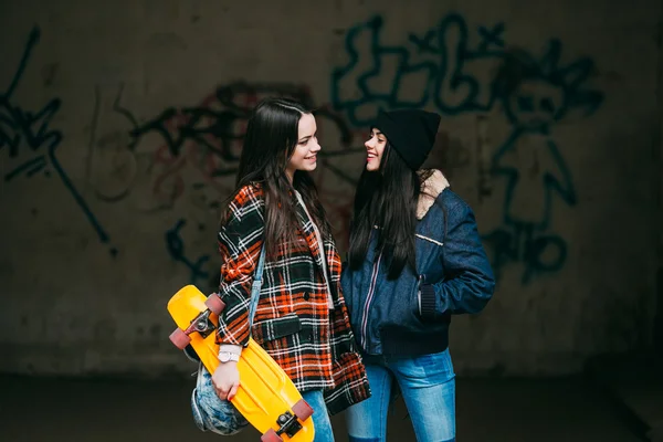 Meninas de rua bonitas — Fotografia de Stock