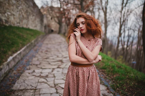 Mladá rusovláska dívka — Stock fotografie