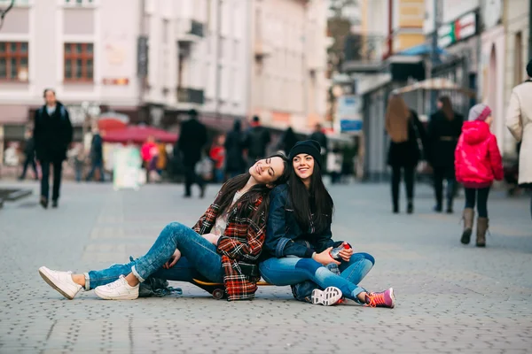 Meninas de rua bonitas — Fotografia de Stock