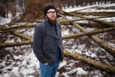 Ormandaki genç adam