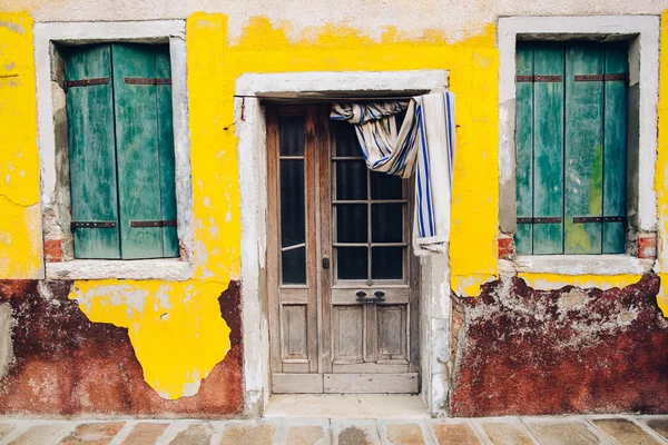 Barevné dům na ostrově Burano — Stock fotografie