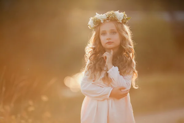 Little girl in forest — Stock Photo, Image