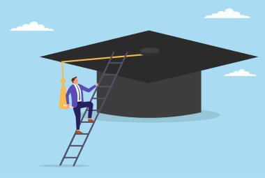 Bir işadamının mezuniyet şapkasının üzerine merdiveni tırmanması, kariyer büyümesini, eğitim başarısını, hırsını ve başarı yolculuğunu temsil ediyor.