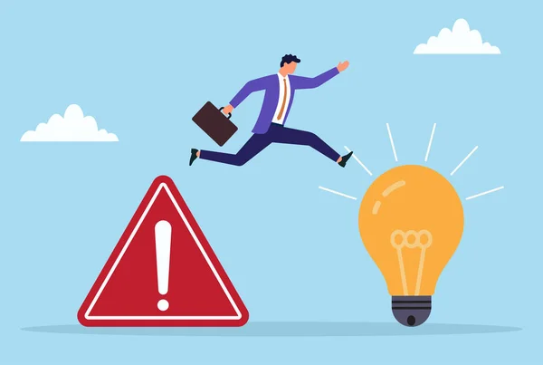 Uyarı ikonundan parlak bir ampule atlayan bir iş adamının vektör çizimi, tehlikeden yenilikçiliğe, fikirlere ve zekice çözümlere olan yolculuğu temsil ediyor.