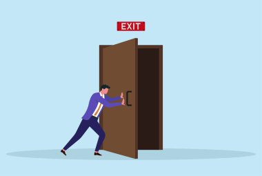 Bir iş adamının kapıyı kapatması, kapatma fırsatlarını sembolize etmesi, sıkı kararlar vermesi ya da iş hayatında ya da özel hayatında bir aşamaya son vermesi.