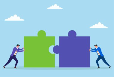 Takım çalışması, işbirliği, problem çözme ve stratejik ortaklığı sembolize eden iki yapboz parçasını birleştirmeye çalışan iki iş adamının vektör çizimi