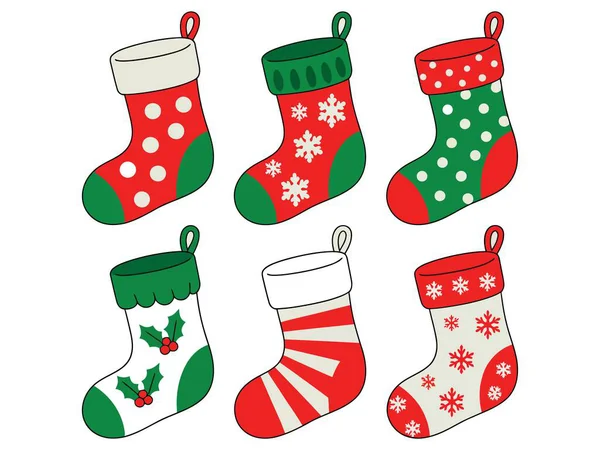 Kış mevsimi dekorasyonu için çeşitli desenleri olan altı farklı tatil çorabı.