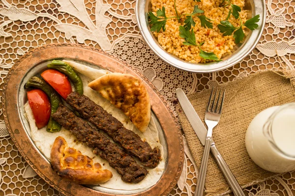 Turecki adana kebab. — Zdjęcie stockowe