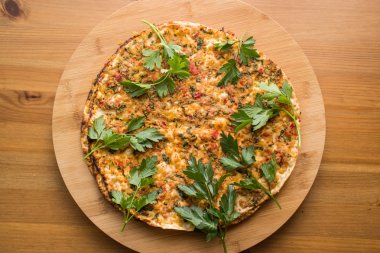 Lahmacun. Pide