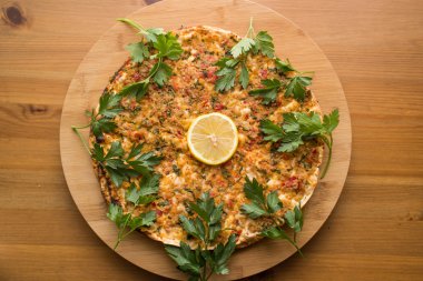 Lahmacun. Pide